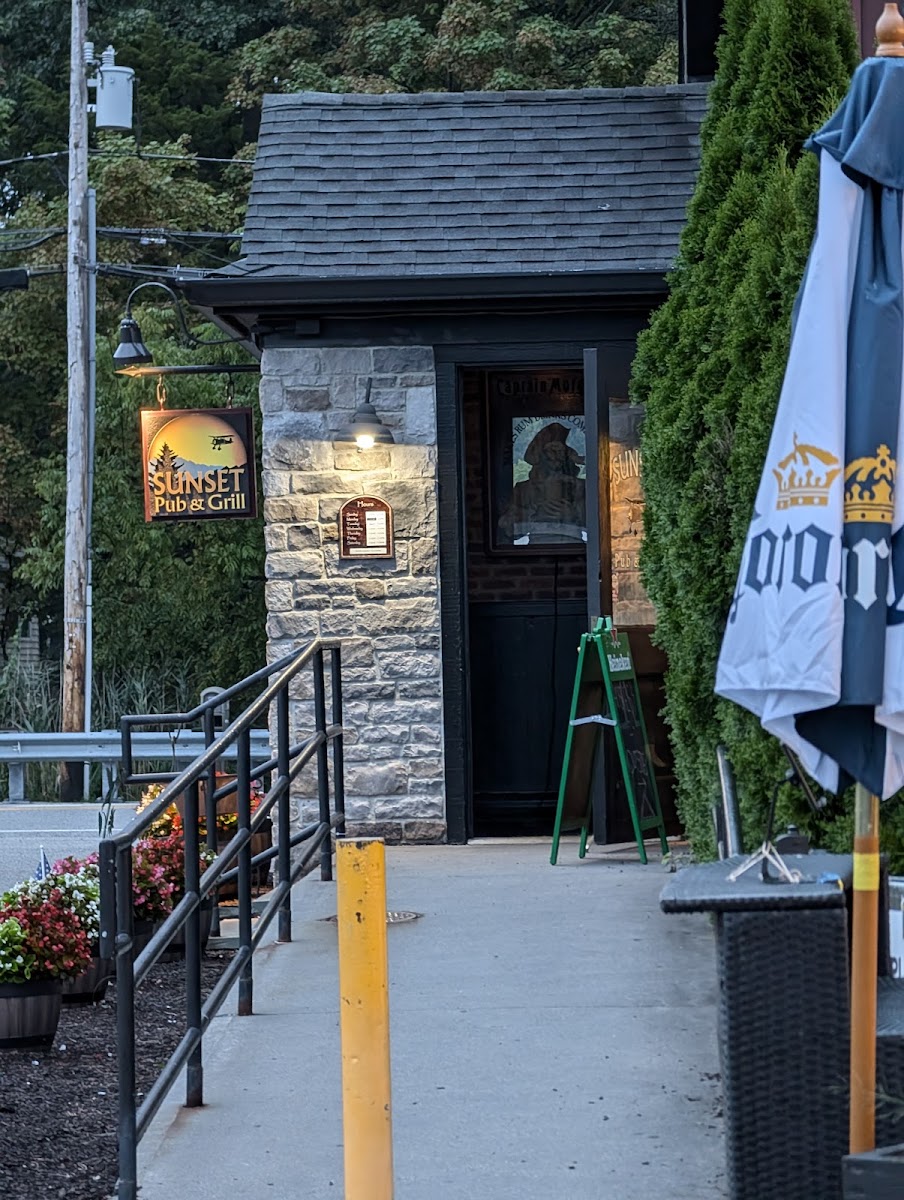 Sunset Pub & Grill-1